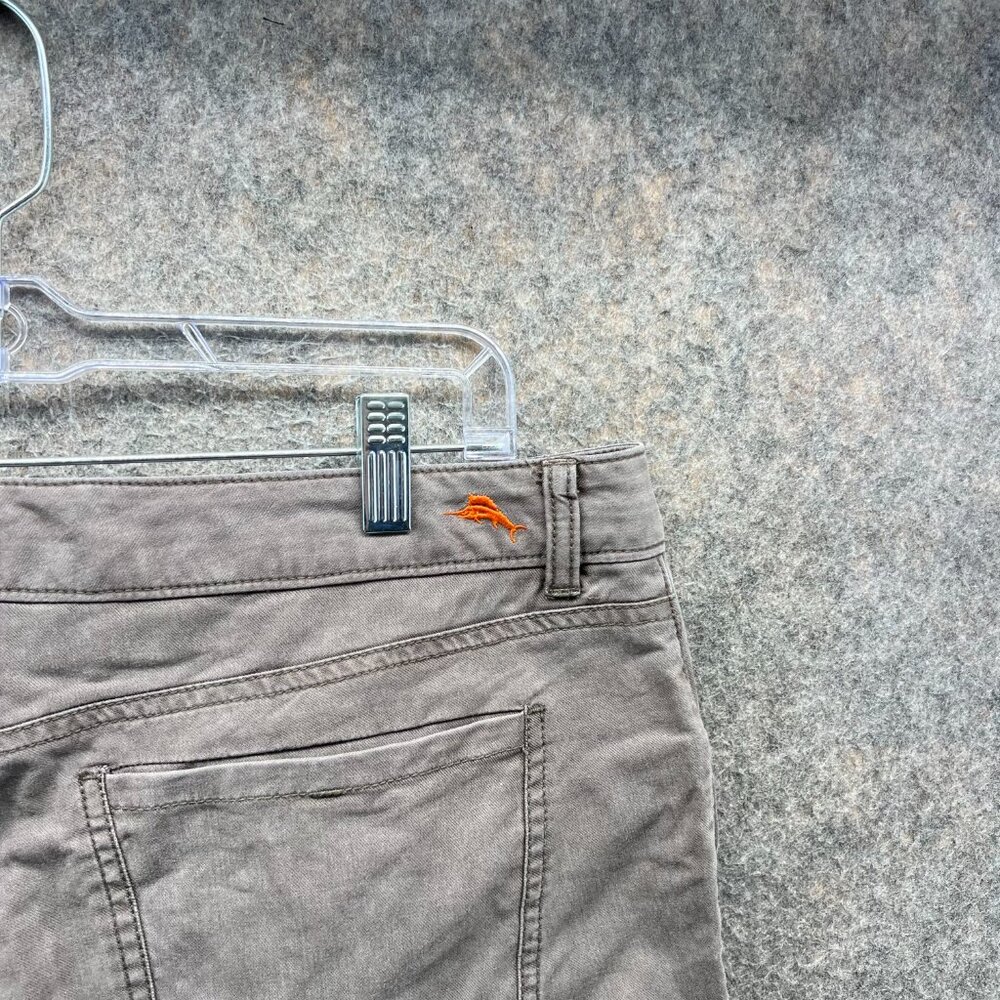 Tommy bahama Jeans Mens 36x30 Beige Chino Flat Front Tan Trouser Cotton Pants - Picture 3 of 10